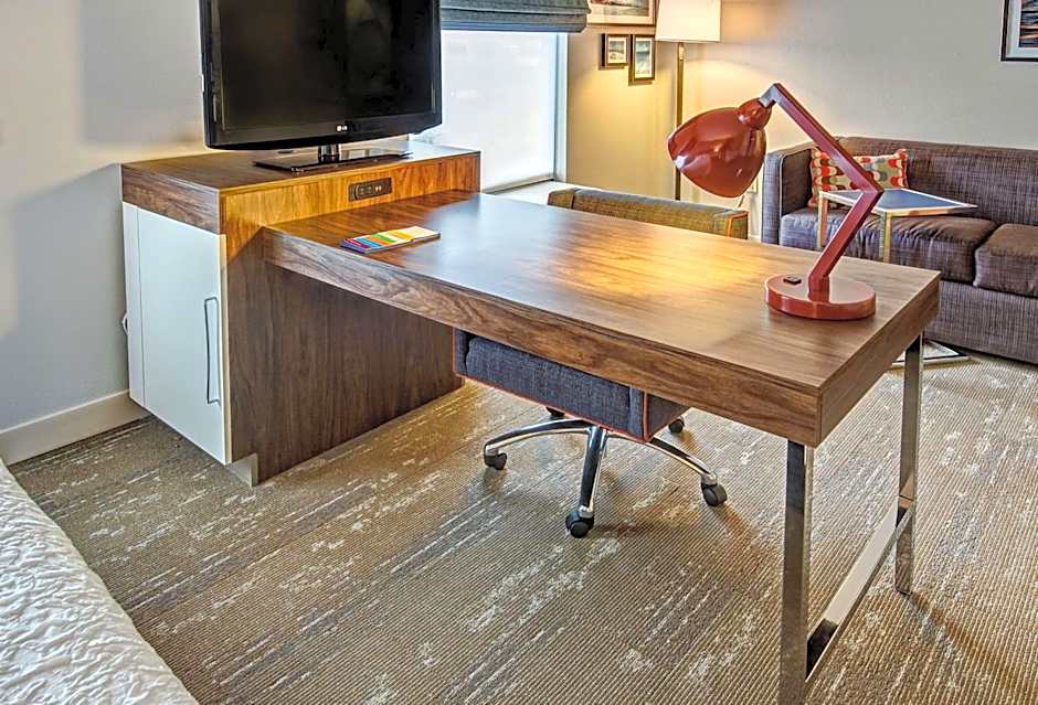 Hampton Inn By Hilton & Suites Fort Myers-Estero/FGCU