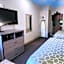 Regency Inn & Suites By Capital O Houston IAH Airport