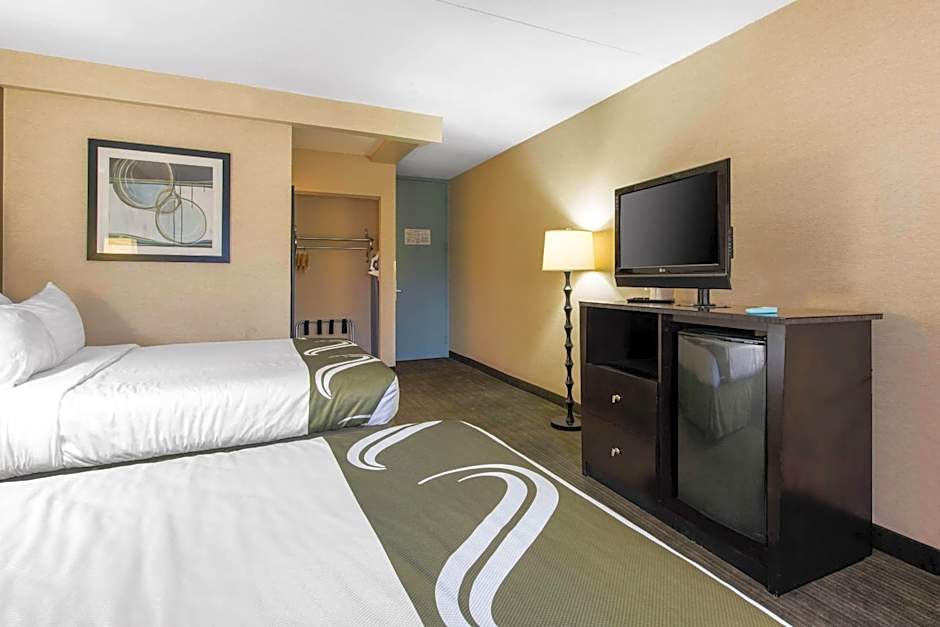 Quality Inn & Suites Charleston - Civic Center