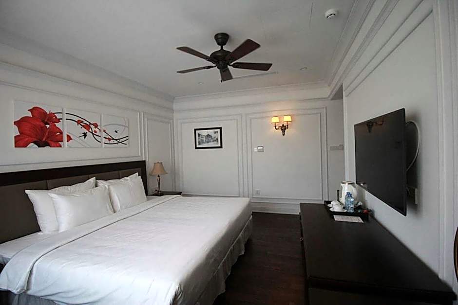 Hotel du Monde