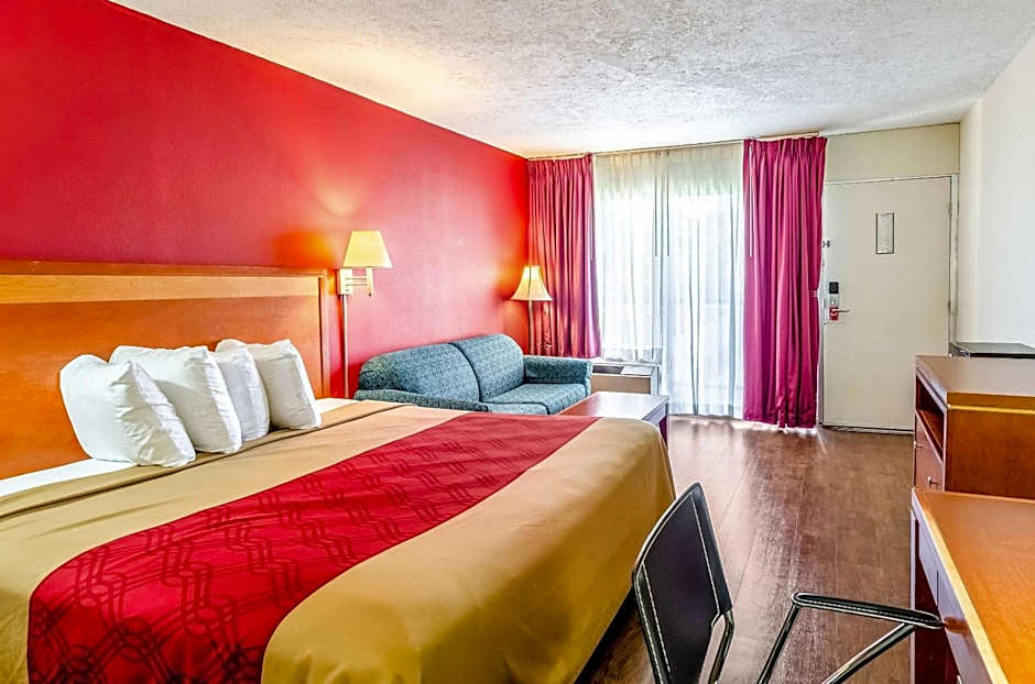 Econo Lodge Martinsville