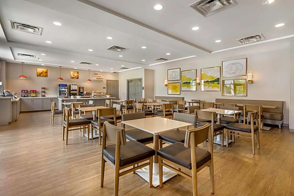 Comfort Inn & Suites