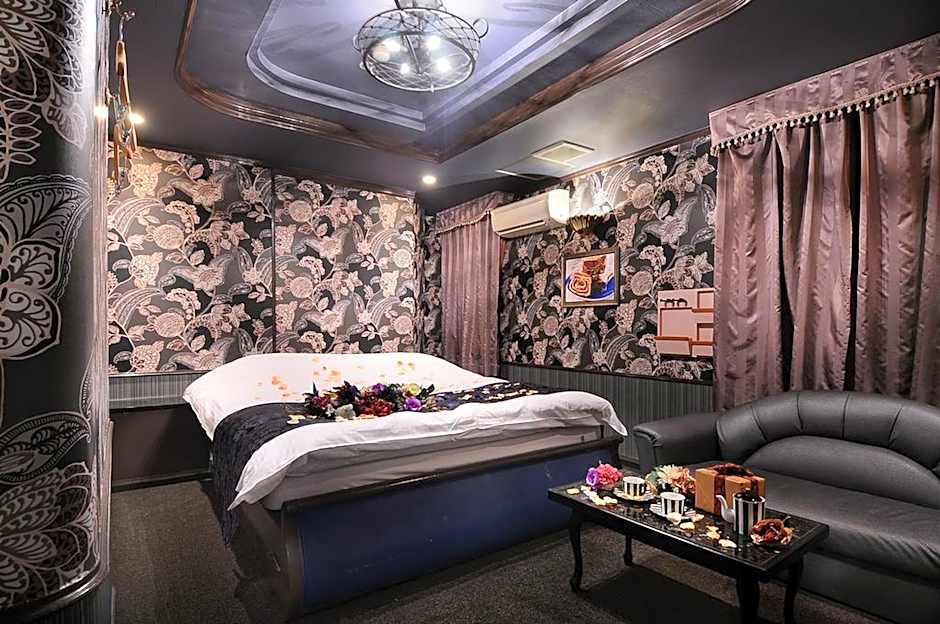 Izumiotsu Chapel Sweet - Adult Only