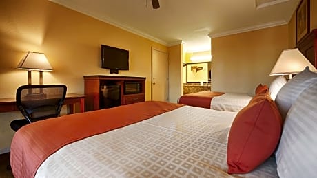 2 QUEEN BEDS,MOBILITY ACCESSIBLE,ROLL IN SHOWER,NSMK,CONTINENTAL BREAKFAST