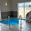 Country Inn & Suites by Radisson, Chippewa Falls, WI