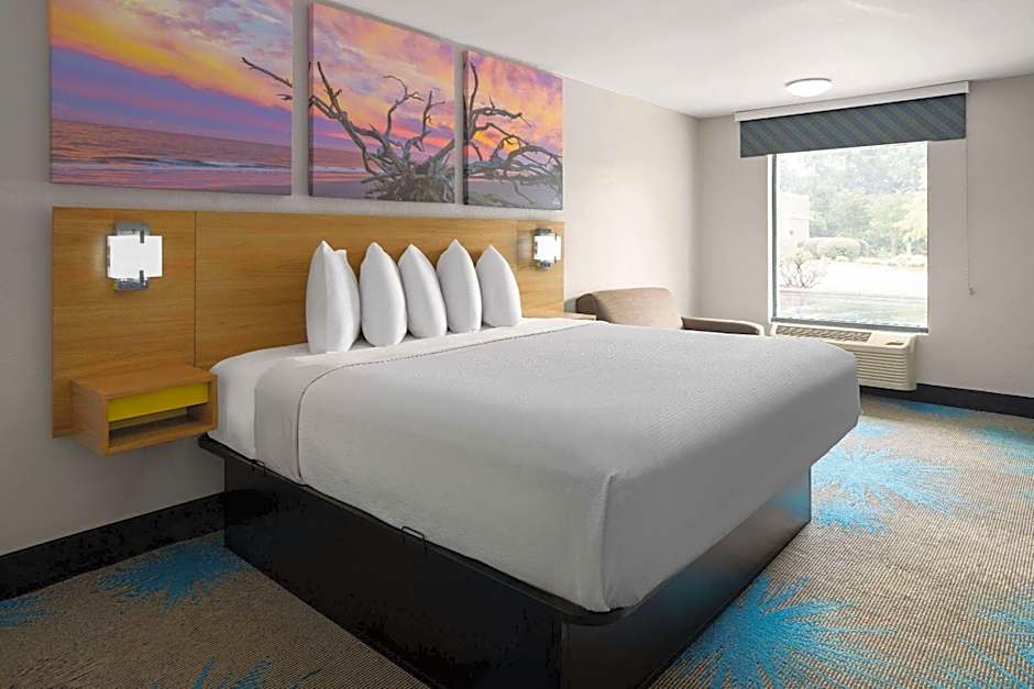 Days Inn by Wyndham Ladson Summerville Charleston