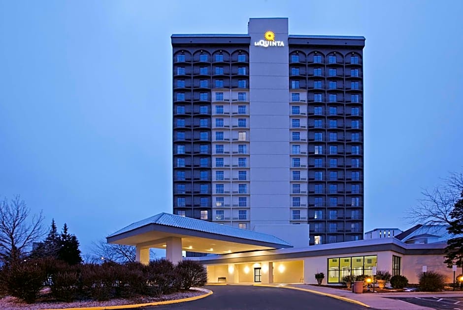 Bloom Hotel