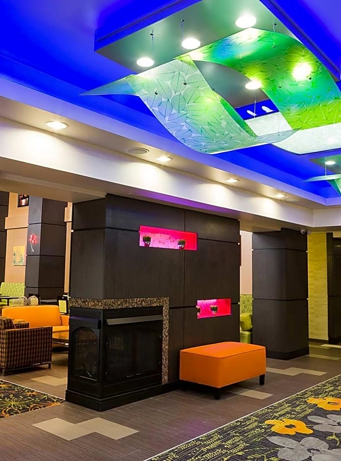 Hampton Inn and Suites Tulsa Central
