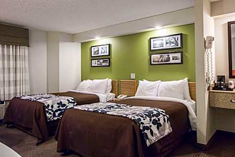 2 Double Beds, Smoking