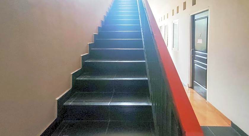 Chandra Graha Guesthouse Palu