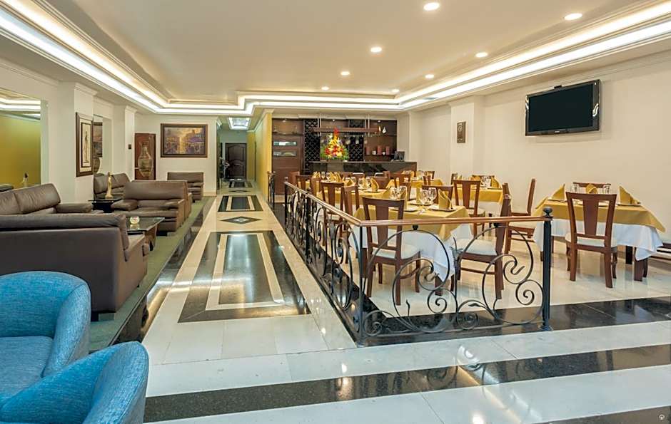 Hotel Embassy Park