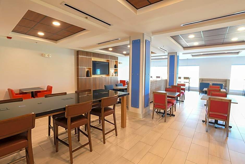 Holiday Inn Express Hotel & Suites Richwood - Cincinnati South By IHG