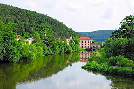 Hotel Schlossresidenz Heitzenhofen