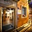 Hotel At the Green Grape