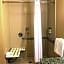 Holiday Inn Express & Suites Fresno Northwest-Herndon By IHG
