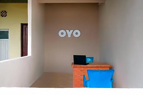 OYO 3044 Adelia Residence