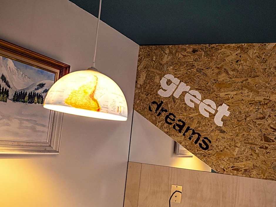 Greet Hotel Marseille Provence Aeroport