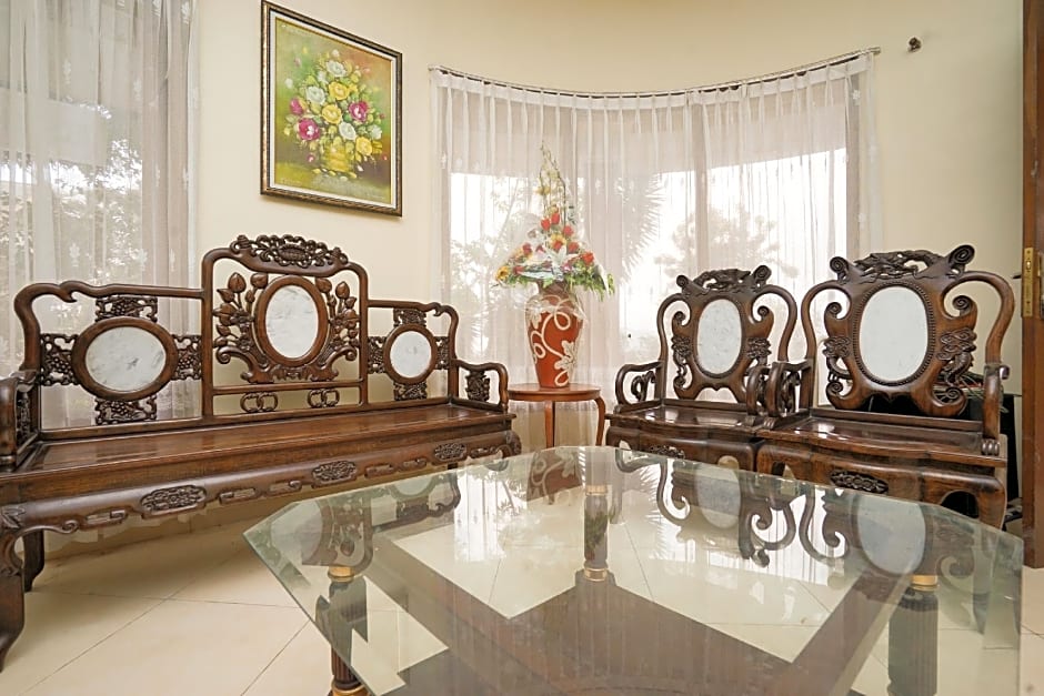 OYO 1483 Hotel Bumi Bermi Permai