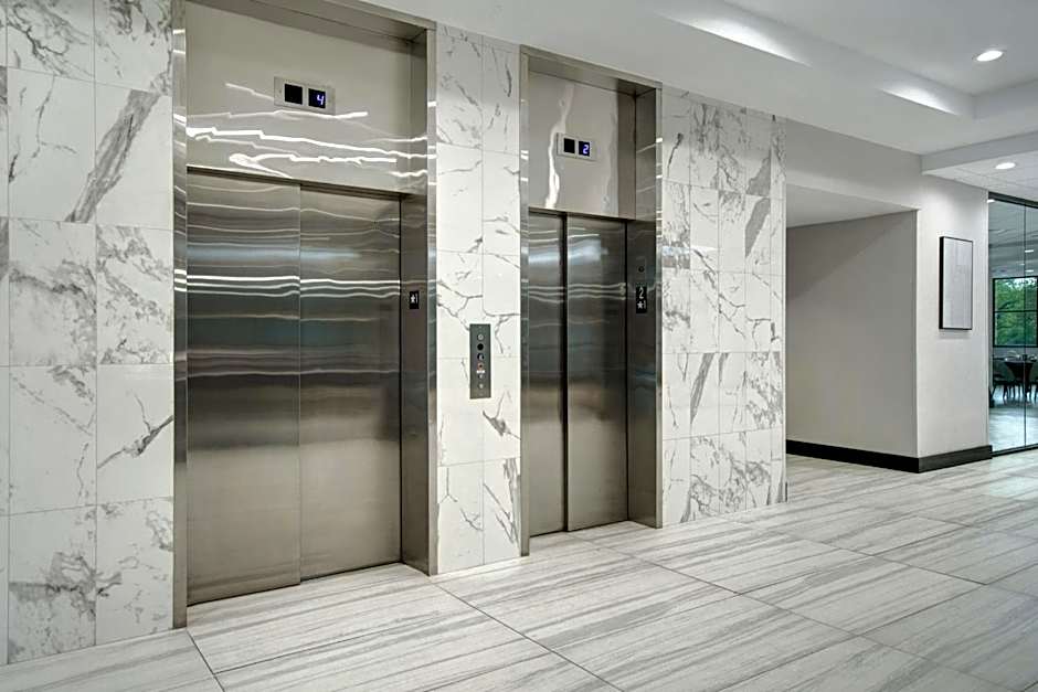 Crowne Plaza Auburn Hills By IHG