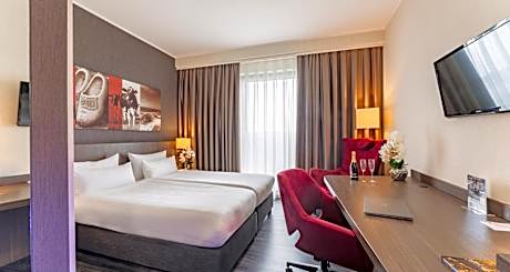 PLAZA Premium Grand Winston