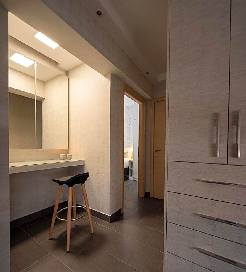 12 Keys Athens Apartments