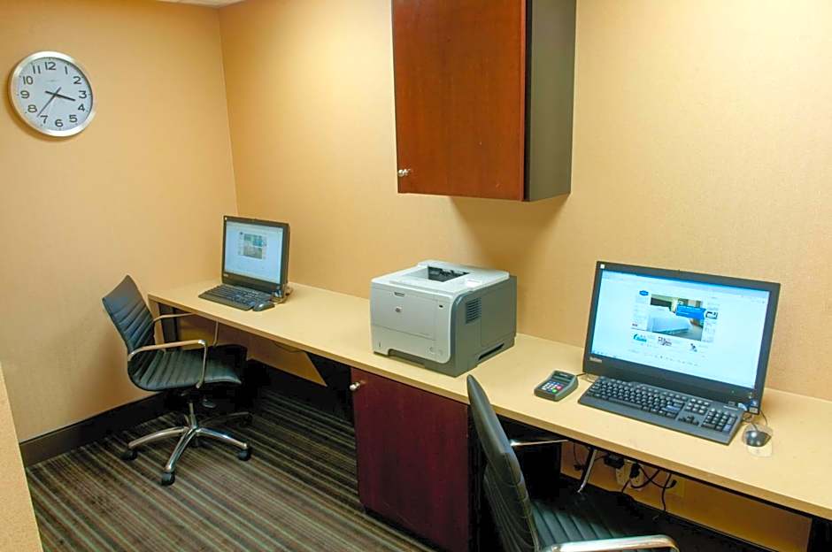 Hampton Inn By Hilton Louisville North/Clarksville