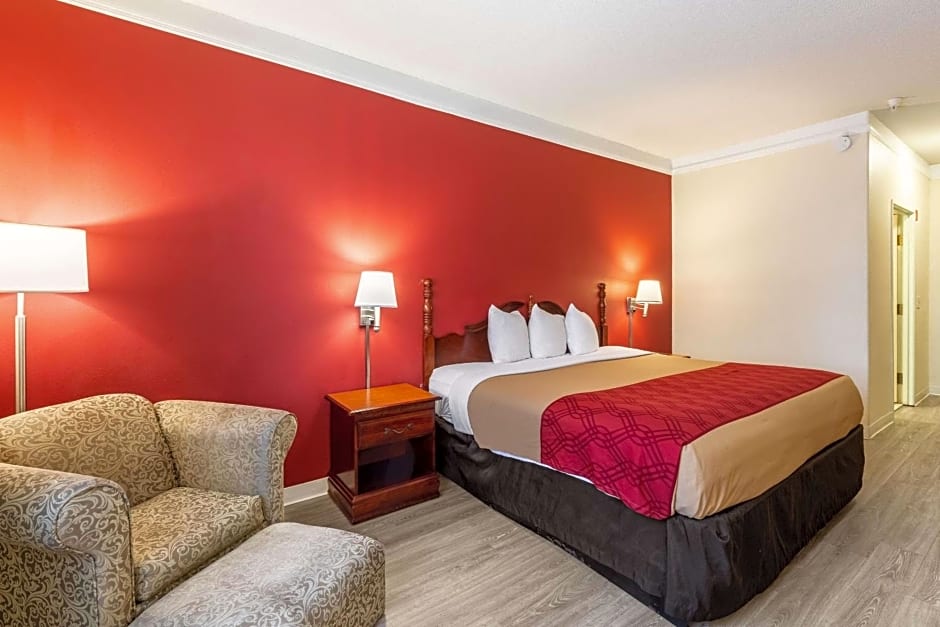 Econo Lodge Inn & Suites Douglasville