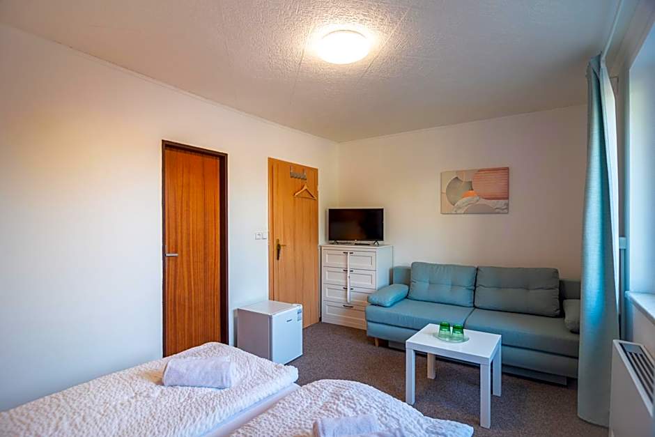 Mikulov - Inn - hotel s vinným sklepem Venuše