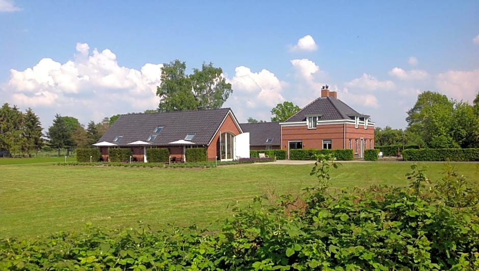 Photo 1 of 31 of B&B De Veluwe Hoeve