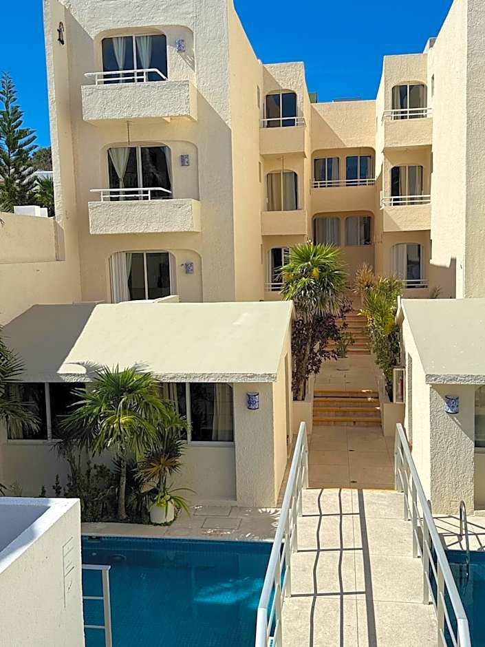 Luciana Hotel & Beach Club