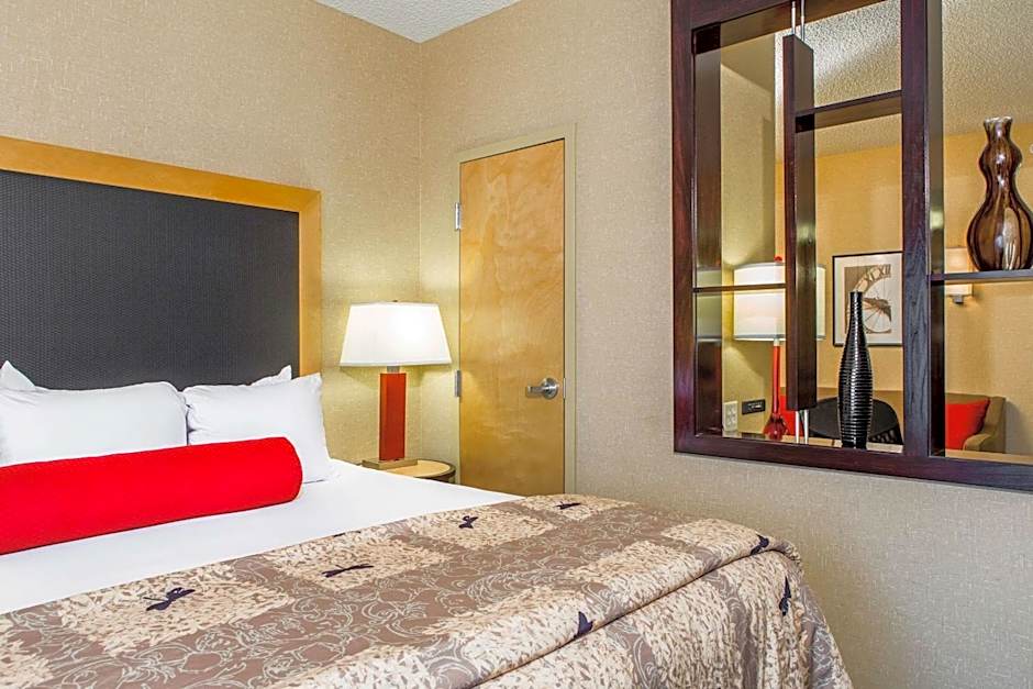 Cambria Hotel Raleigh-Durham Airport