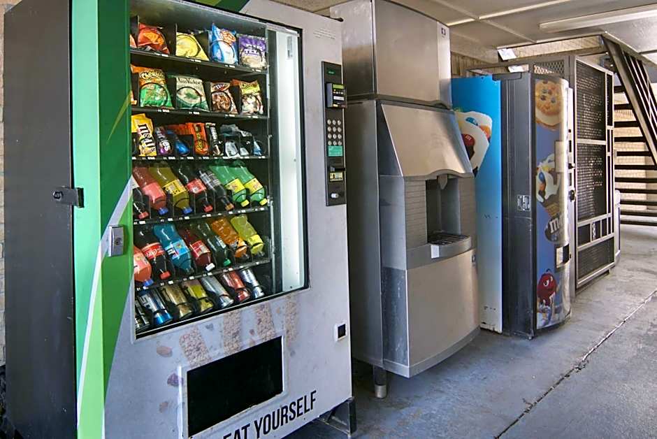 Motel 6-Lancaster, TX - DeSoto - Lancaster