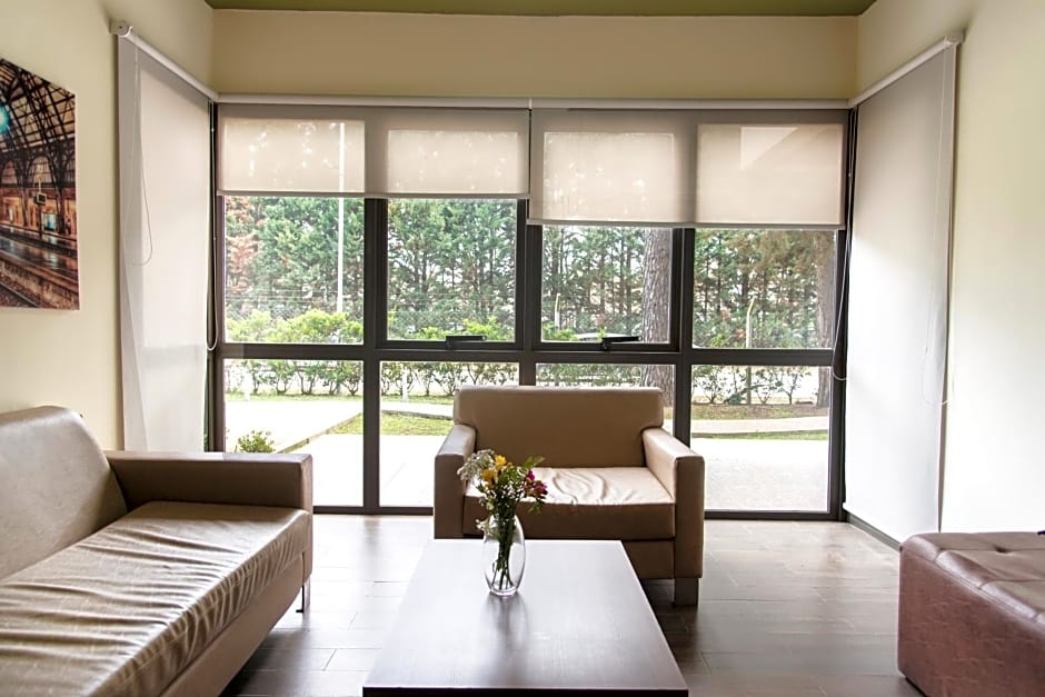 Casa Campus Pilar Suites