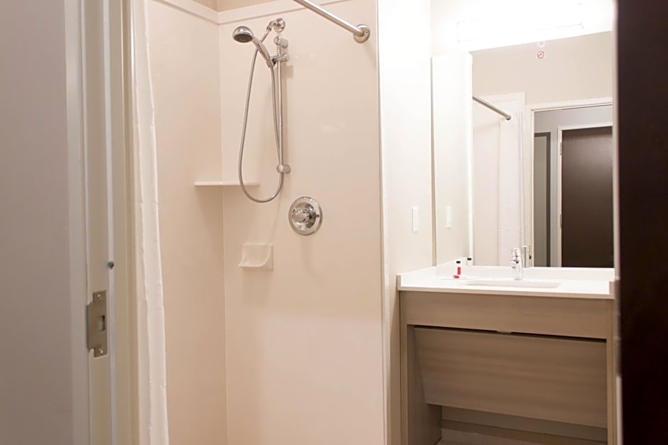 Microtel Inn & Suites by Wyndham Springville