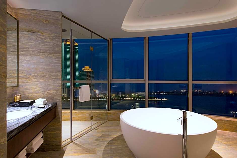 Sheraton Zhanjiang Hotel