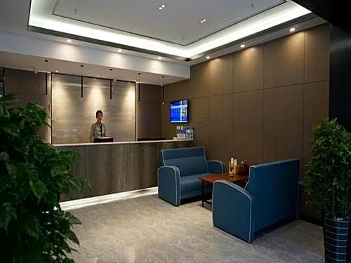 7 Days Premium Changchun Renmin NorthEast Normal University Pingquan Road