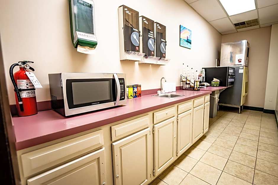 Manistee Inn & Marina