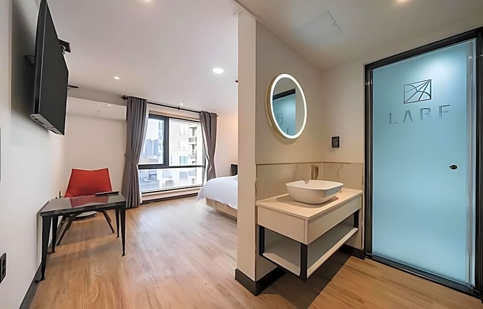 LABE HOTEL