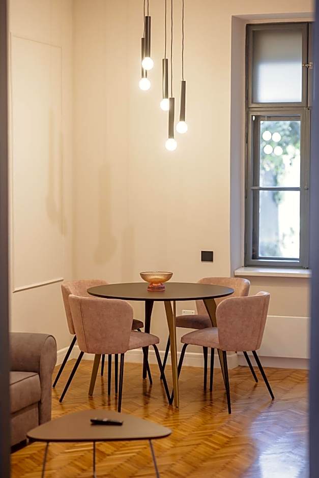 Bloom Downtown Suites