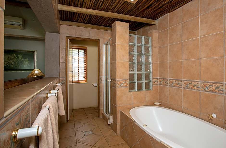 Whispering Pines Country Estate