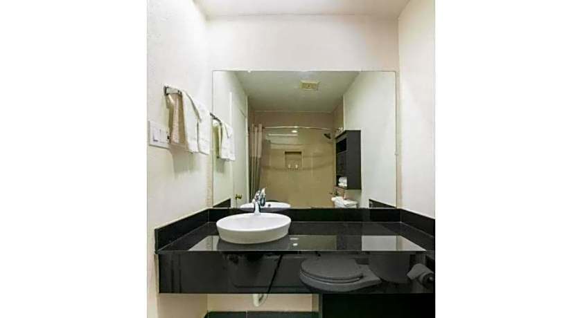 OYO Hotel Irving DFW Airport North