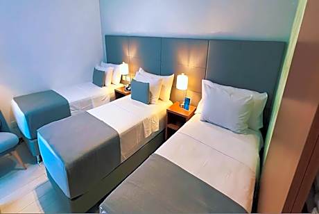 Triple Room with Three Single Beds - Non-Smoking