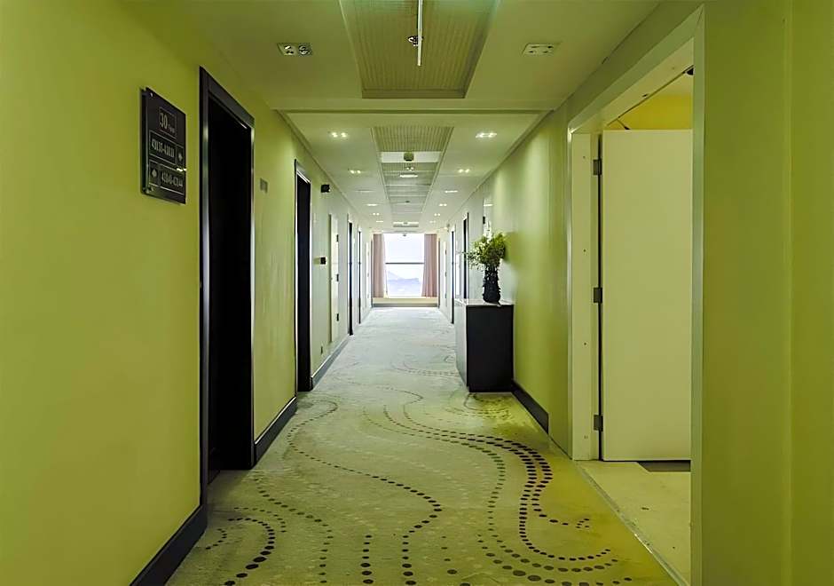 Al Kiswah Towers Hotel