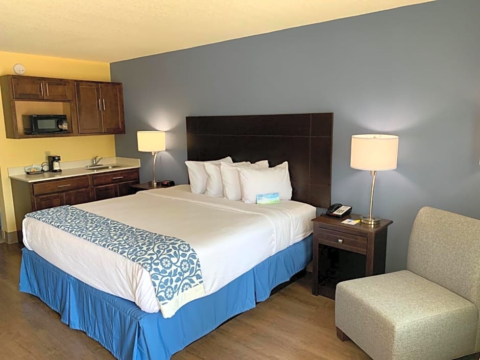 Days Inn by Wyndham Beaumont