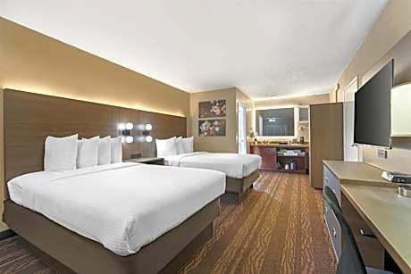 Double Room with Two Double Beds - Upper Floor/Non-Smoking