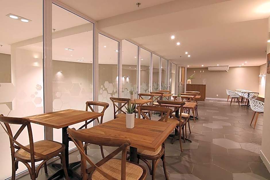 Flat 313 na melhor localização de Cabo Frio