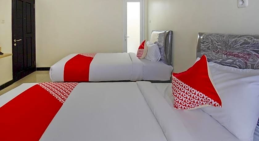 OYO 2753 Irma's Residence