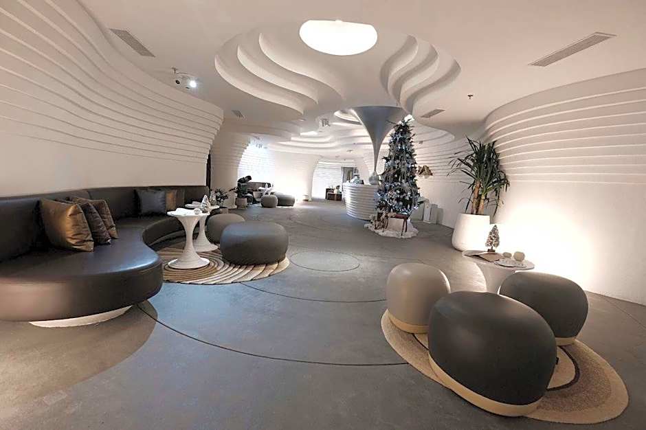 JHL Solitaire Gading Serpong