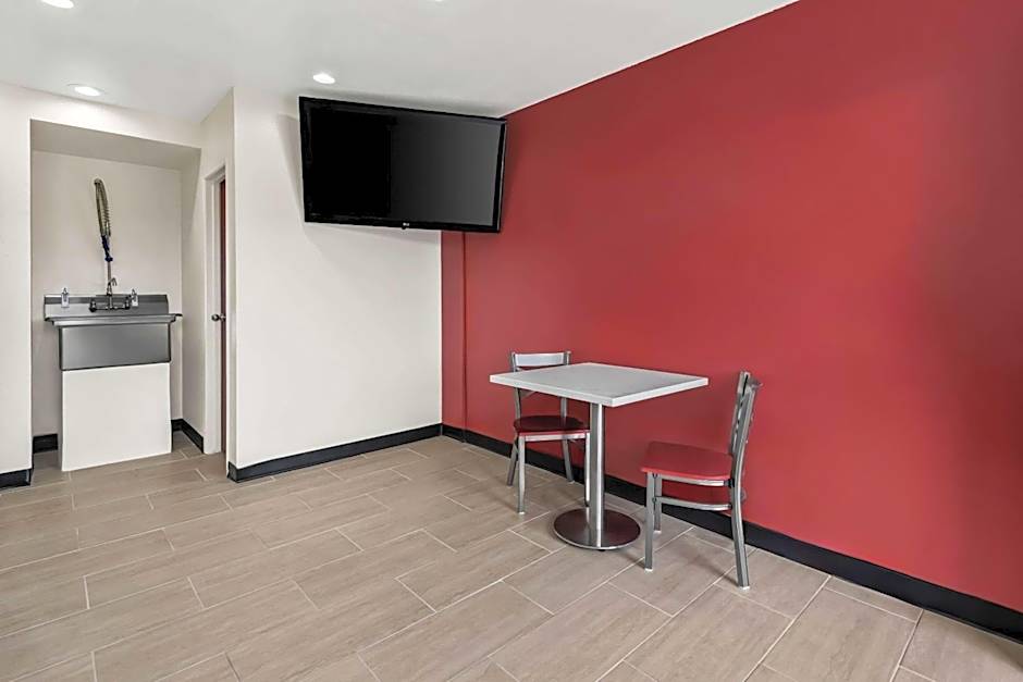 Econo Lodge Fallon Naval Air Station Area