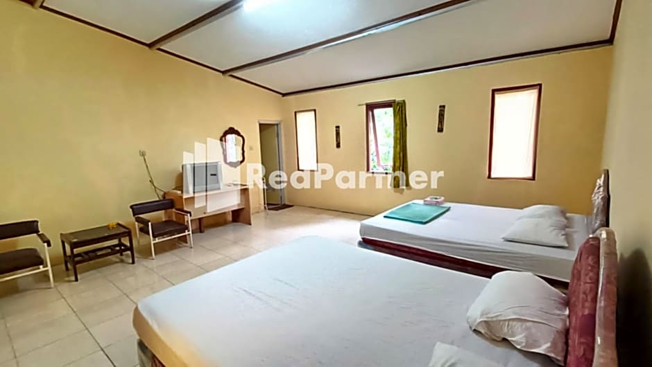 Hotel Anita Baturaden Mitra RedDoorz